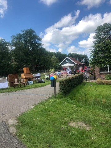 garagesale3